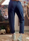 Jogg bleu ceinture imprimée animal