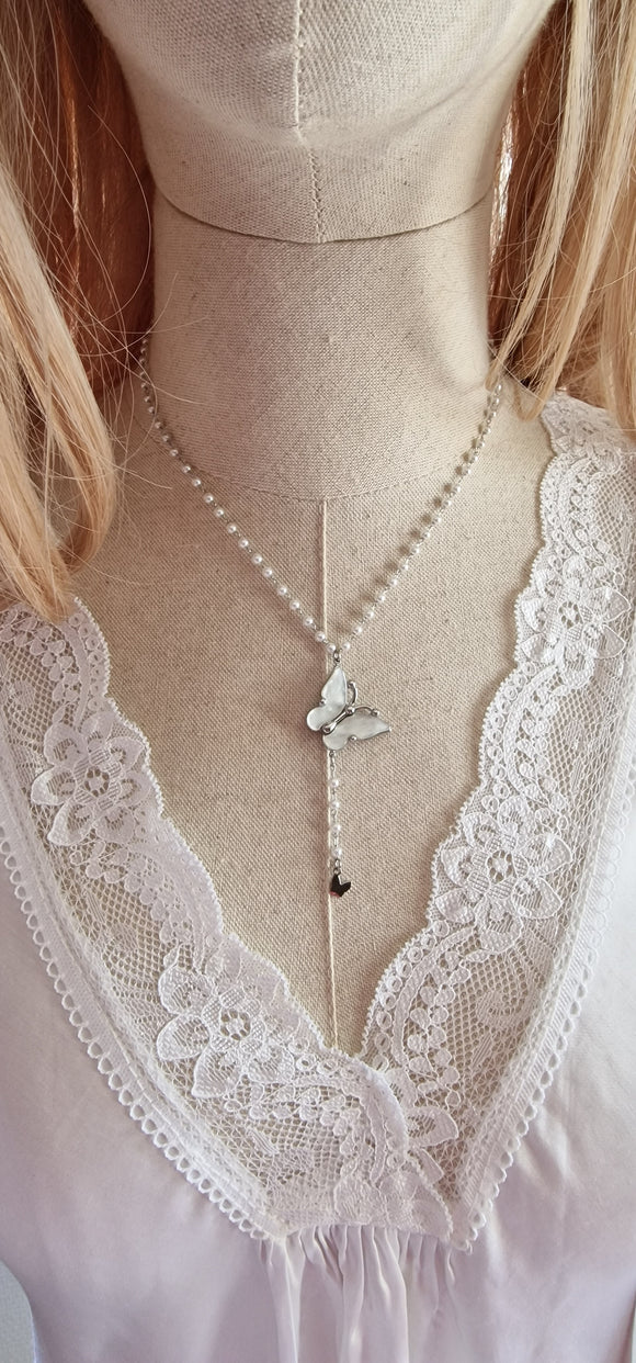 Collier Papillon perles blanches