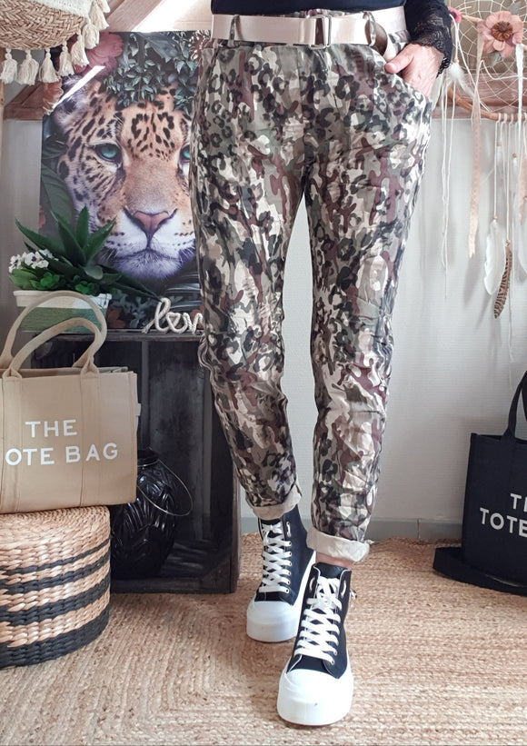 Jogg camouflage fond beige