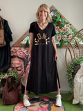 Robe longue noir Ecriture Dorée Iconic
