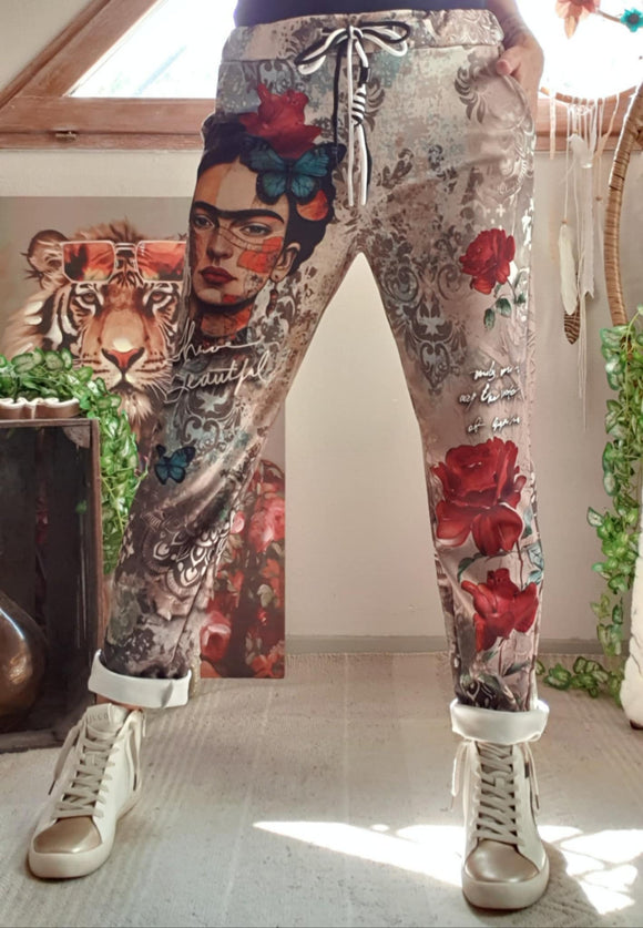 Jogg Frida beautiful