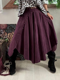 Jupe Cloutée avec ceinture bordeaux