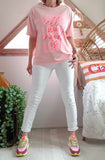 Tee-shirt All We Need is Love rose