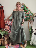 Robe Leslie kaki