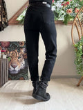 Jeans noir avec ceinture noir du 38 au 48